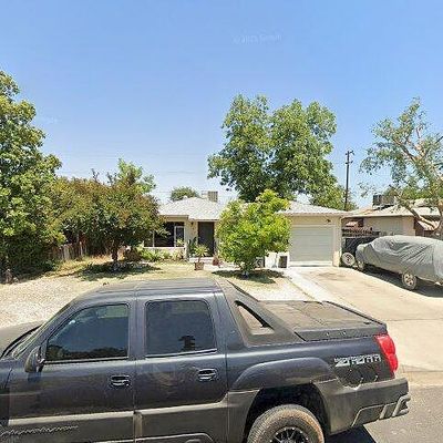 419 Dennis Dr, Clovis, CA 93612