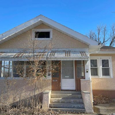 419 E Hughes St, Glendive, MT 59330