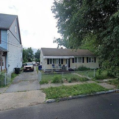 419 Magnolia St, Beverly, NJ 08010