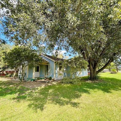 419 S 4 Th St, Beasley, TX 77417