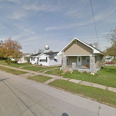 419 W College St, Oakland City, IN 47660