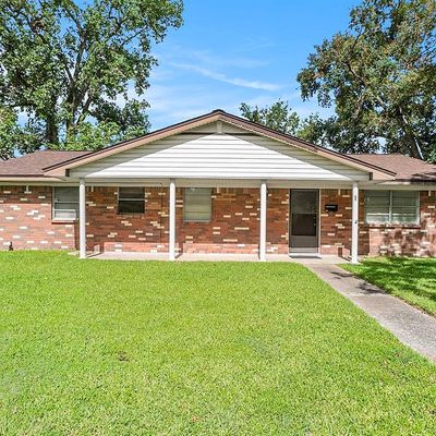 4202 Glacier Ln, Deer Park, TX 77536