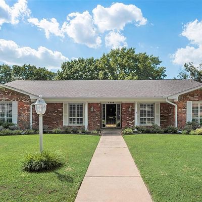 4208 Dawn Dr, Benbrook, TX 76116