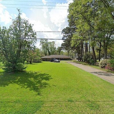 421 Lakeshore Dr, Monroe, LA 71203