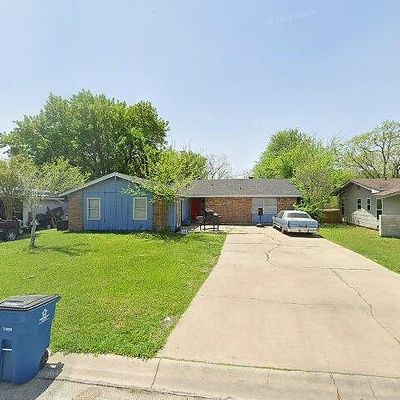 421 Ridgecrest Dr, Port Lavaca, TX 77979