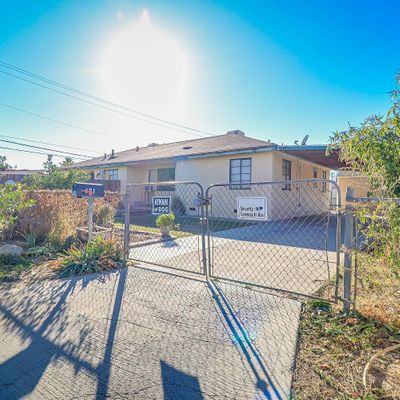 421 S N St, Bakersfield, CA 93304