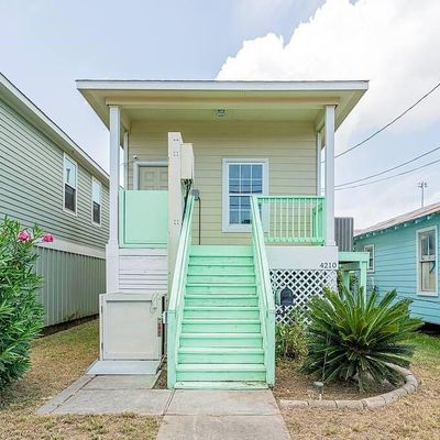 4210 Church St, Galveston, TX 77550