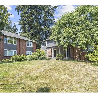 422 S State St, Lake Oswego, OR 97034