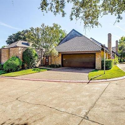 4221 Brook Tree Dr, Fort Worth, TX 76109