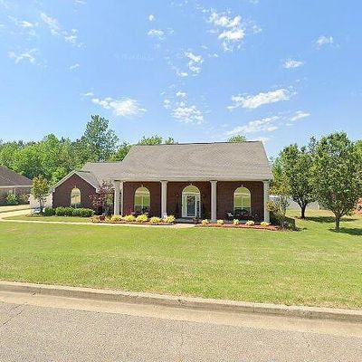 425 Valley Vista Dr, Tupelo, MS 38801