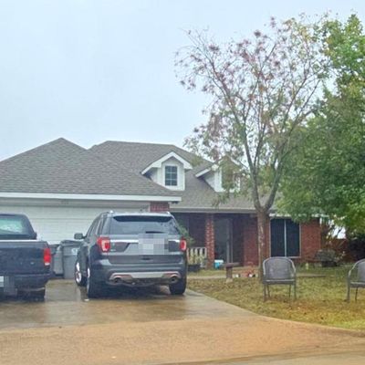 425 Windmill Dr, Lavon, TX 75166