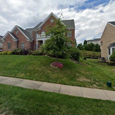 4262 Duckhorn Dr, Coraopolis, PA 15108