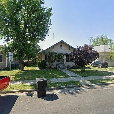 427 W Ivy St, Hanford, CA 93230