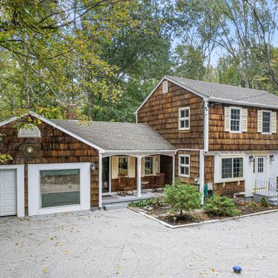 428 Pumpkin Hill Rd, Ledyard, CT 06339