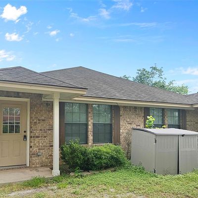 430 E Florida St, Brazoria, TX 77422