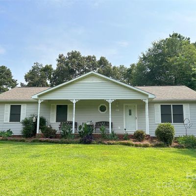 431 Island Cove Rd, Norwood, NC 28128