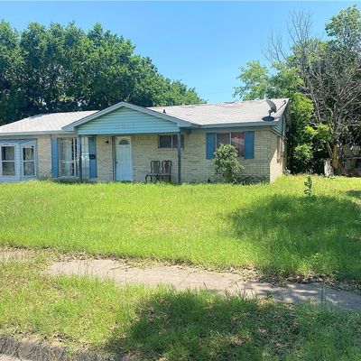 4311 Gram Ln, Waco, TX 76705