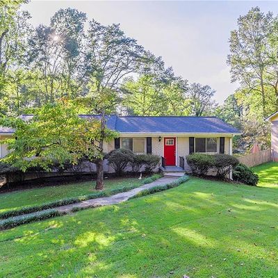 4323 Autumn Hill Dr, Stone Mountain, GA 30083