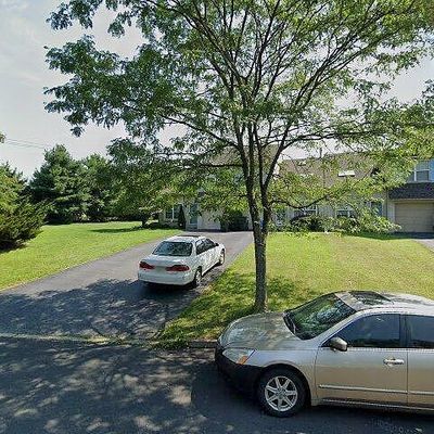 433 Barn Swallow Ln, Allentown, PA 18104