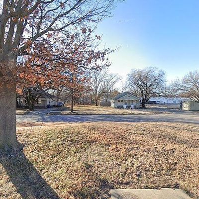 433 N Grove St, Wichita, KS 67214