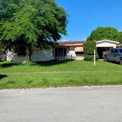 3985 Nw 32 Nd Ter, Lauderdale Lakes, FL 33309