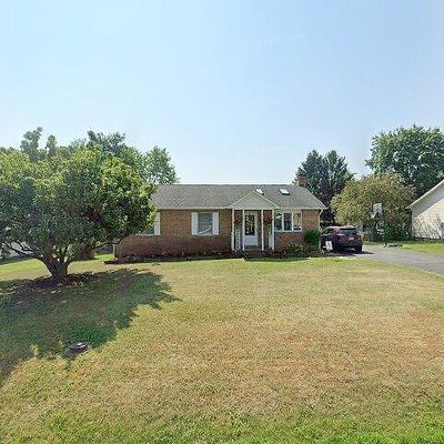 399 Oriole Dr, Stephens City, VA 22655