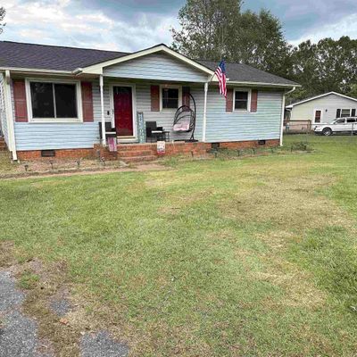 4 Ford Dr, Wellford, SC 29385