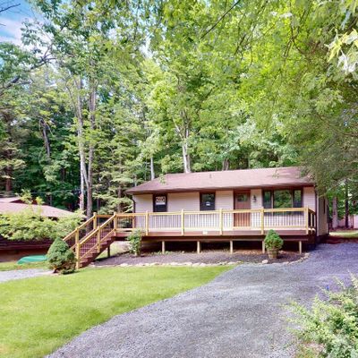 40 Honey Bear Road, Lake Ariel, PA 18436