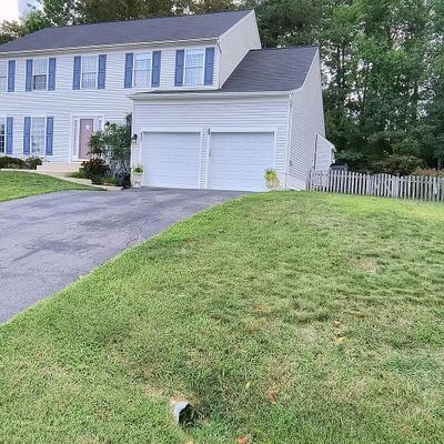 4004 Mossy Bank Ln, Fredericksburg, VA 22408