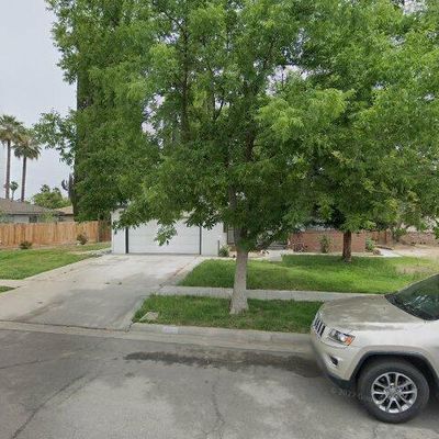 4008 N Pacific Ave, Fresno, CA 93705