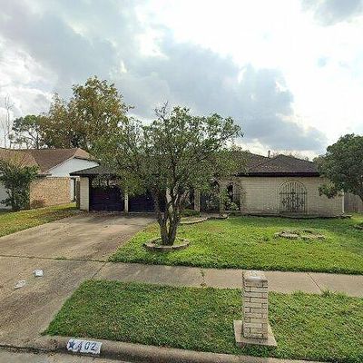 402 Boone Ct, Deer Park, TX 77536