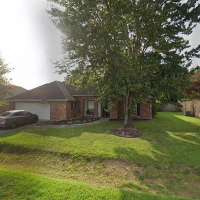 402 Sara Dee Pkwy, Lafayette, LA 70508