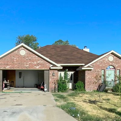 403 Woods Dr, Gatesville, TX 76528