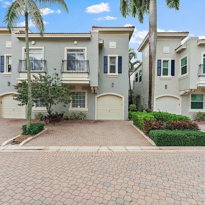 404 Resort Ln, Palm Beach Gardens, FL 33418