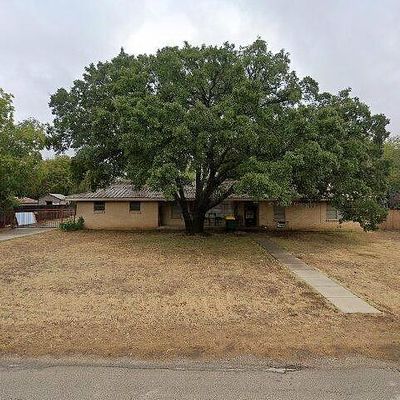 404 Whitney Ct, Rio Vista, TX 76093