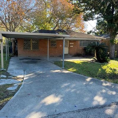 4042 Cornell St, Houston, TX 77022