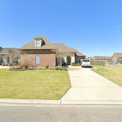 40458 Champagne Ave, Prairieville, LA 70769