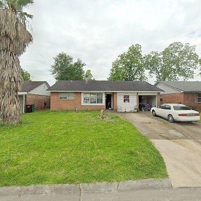 405 Grantham Rd, Baytown, TX 77521