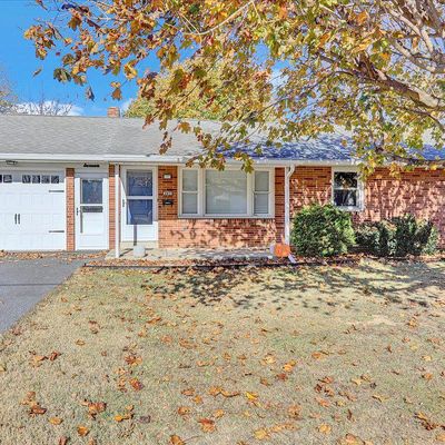 405 W Conestoga St, New Holland, PA 17557