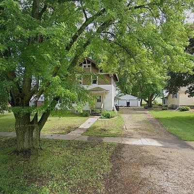 407 E 2 Nd St, Delavan, MN 56023