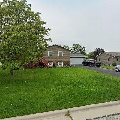 407 Kirkland Ave, Algoma, WI 54201