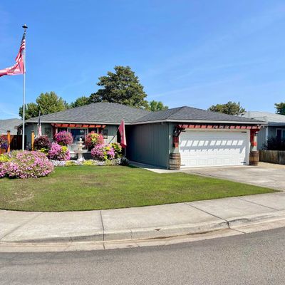 407 Hayes Ave, Medford, OR 97501