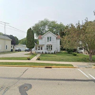 409 N High St, Randolph, WI 53956