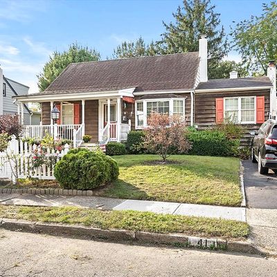 41 Collins Rd, Trenton, NJ 08619