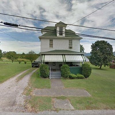 41 Liberty St, Smithfield, PA 15478