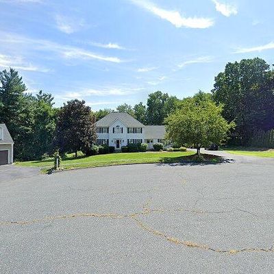 46 Rawson Hill Dr, Shrewsbury, MA 01545