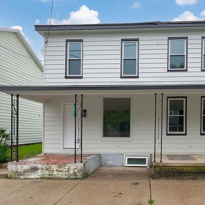 46 S York St, Etters, PA 17319