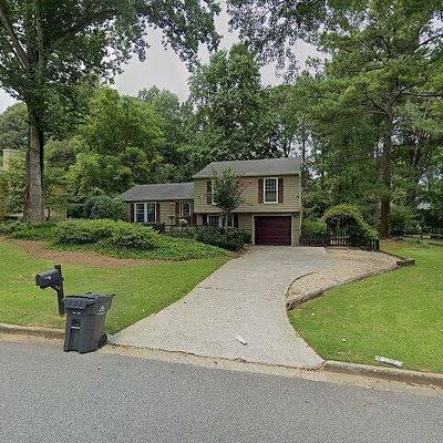 460 N Pond Trl, Roswell, GA 30076