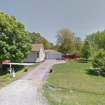 460 N Finis St, Virden, IL 62690