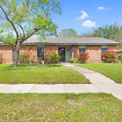 4609 Freeport Dr, Garland, TX 75043